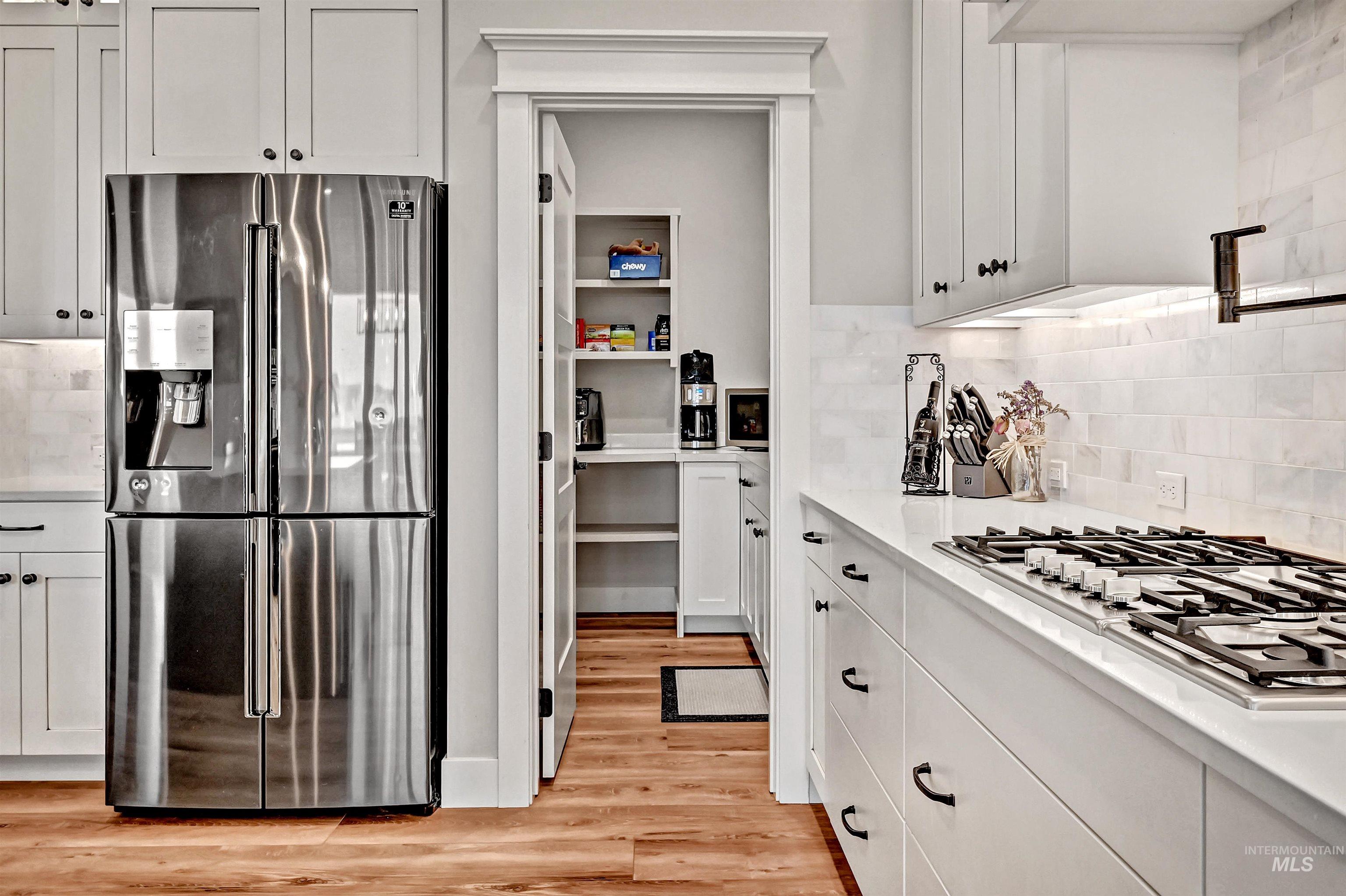 14964 Mortensen Ct., Caldwell, Idaho 83607, 4 Bedrooms, 3.5 Bathrooms, Residential For Sale, Price $1,250,000,MLS 98972178