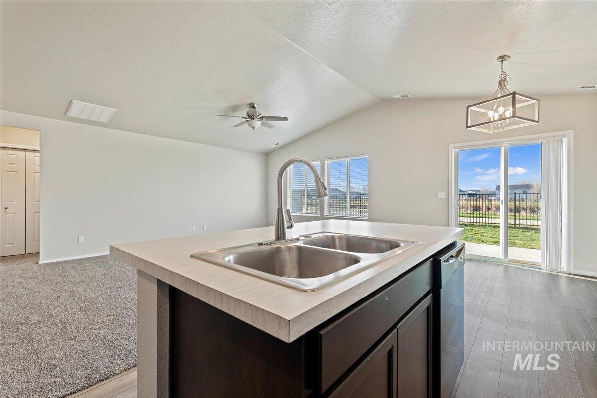 3165 N Saratov Way, Kuna, Idaho 83634-4856, 3 Bedrooms, 2 Bathrooms, Residential For Sale, Price $386,990,MLS 98972187