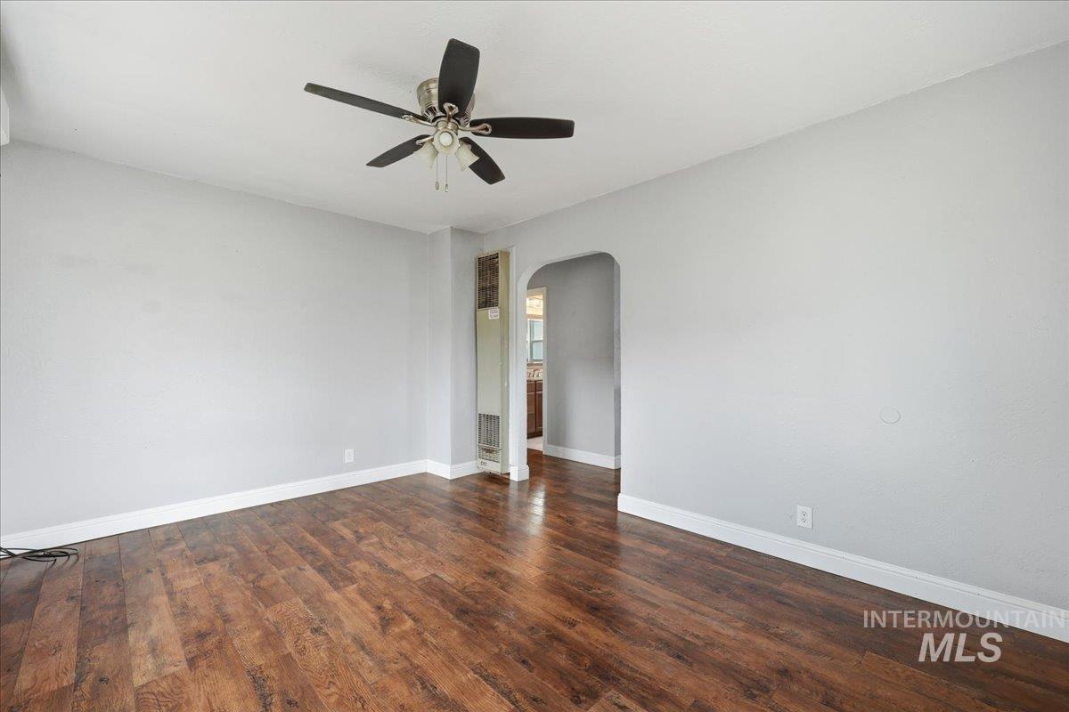 115 W Washington St, Meridian, Idaho 83642, 2 Bedrooms, 1 Bathroom, Residential For Sale, Price $299,900,MLS 98972191