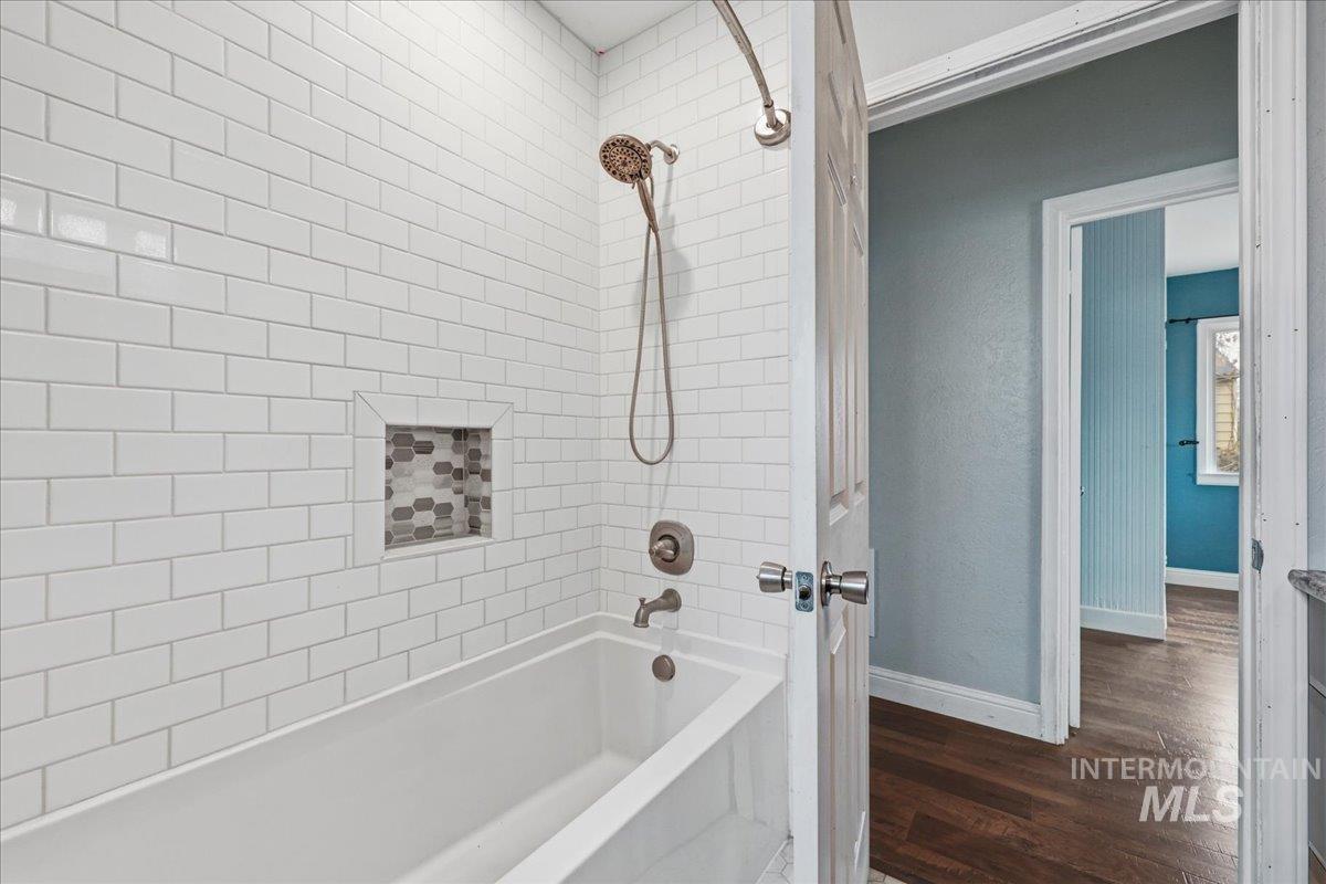 115 W Washington St, Meridian, Idaho 83642, 2 Bedrooms, 1 Bathroom, Residential For Sale, Price $299,900,MLS 98972191