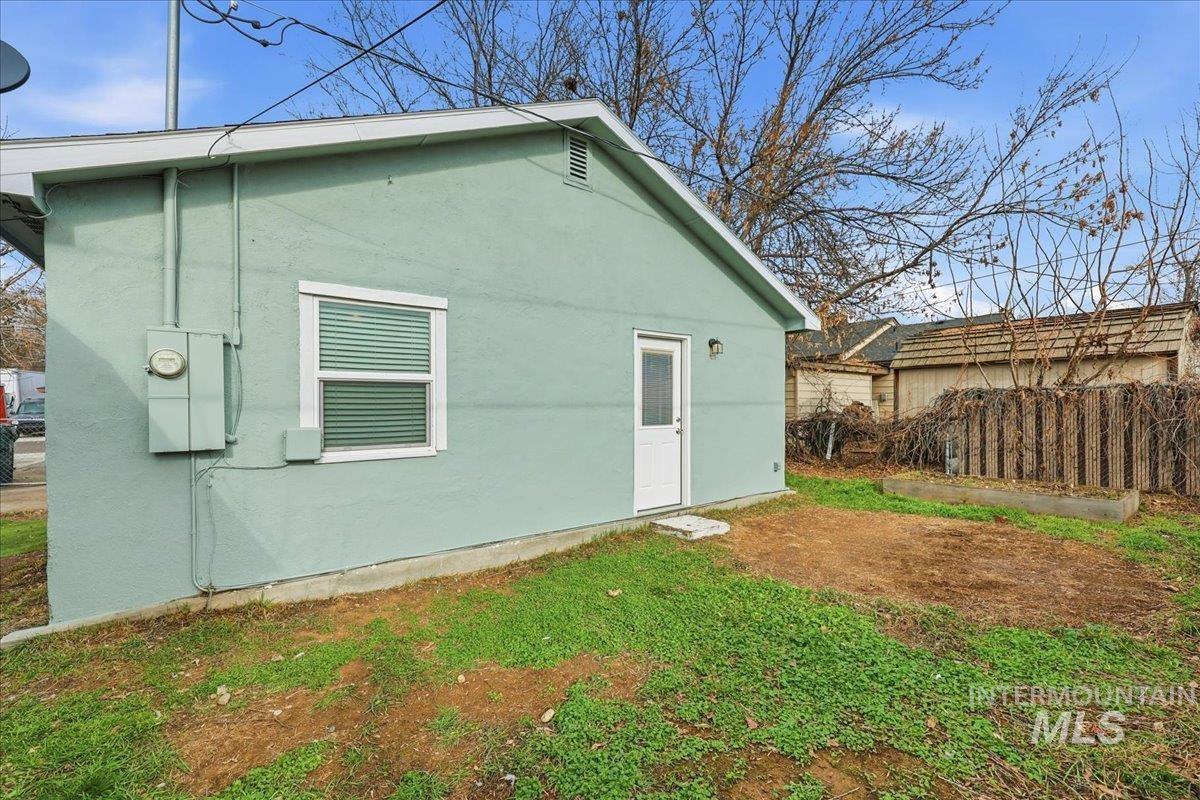 115 W Washington St, Meridian, Idaho 83642, 2 Bedrooms, 1 Bathroom, Residential For Sale, Price $299,900,MLS 98972191