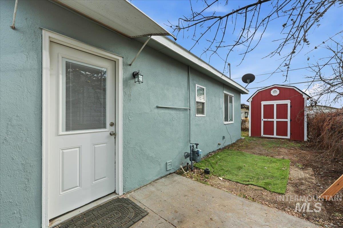 115 W Washington St, Meridian, Idaho 83642, 2 Bedrooms, 1 Bathroom, Residential For Sale, Price $299,900,MLS 98972191
