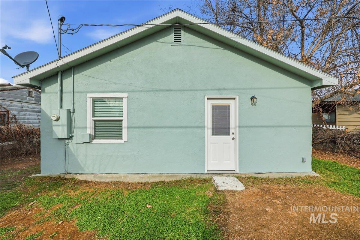 115 W Washington St, Meridian, Idaho 83642, 2 Bedrooms, 1 Bathroom, Residential For Sale, Price $299,900,MLS 98972191