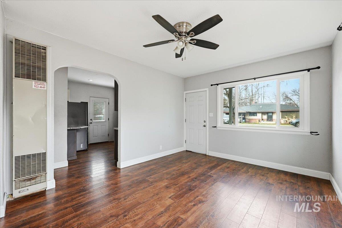 115 W Washington St, Meridian, Idaho 83642, 2 Bedrooms, 1 Bathroom, Residential For Sale, Price $299,900,MLS 98972191