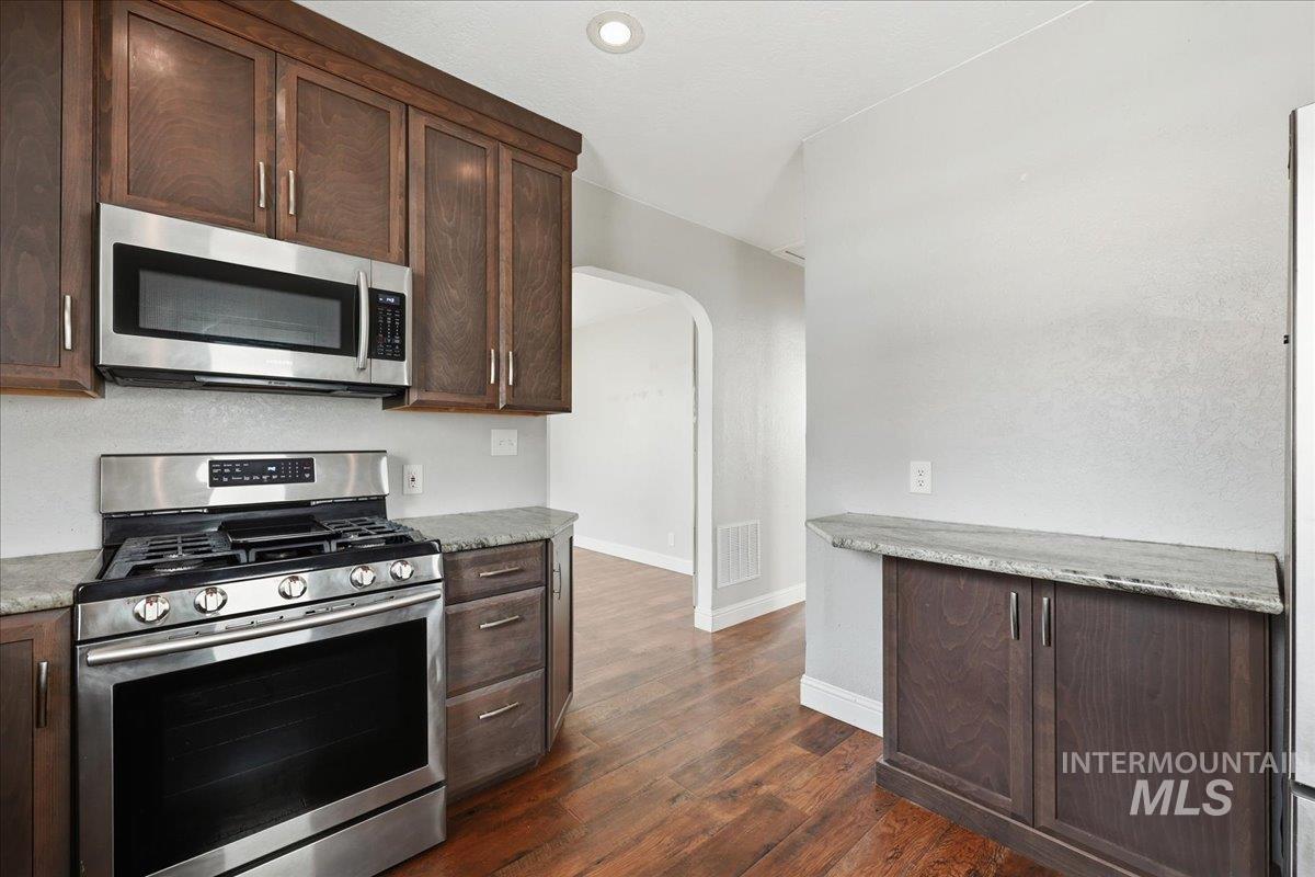 115 W Washington St, Meridian, Idaho 83642, 2 Bedrooms, 1 Bathroom, Residential For Sale, Price $299,900,MLS 98972191