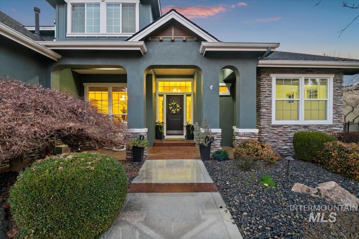 1675 S Lake Crest Way, Eagle, Idaho 83616, 5 Bedrooms, 4.5 Bathrooms, Residential For Sale, Price $1,249,900,MLS 98972192