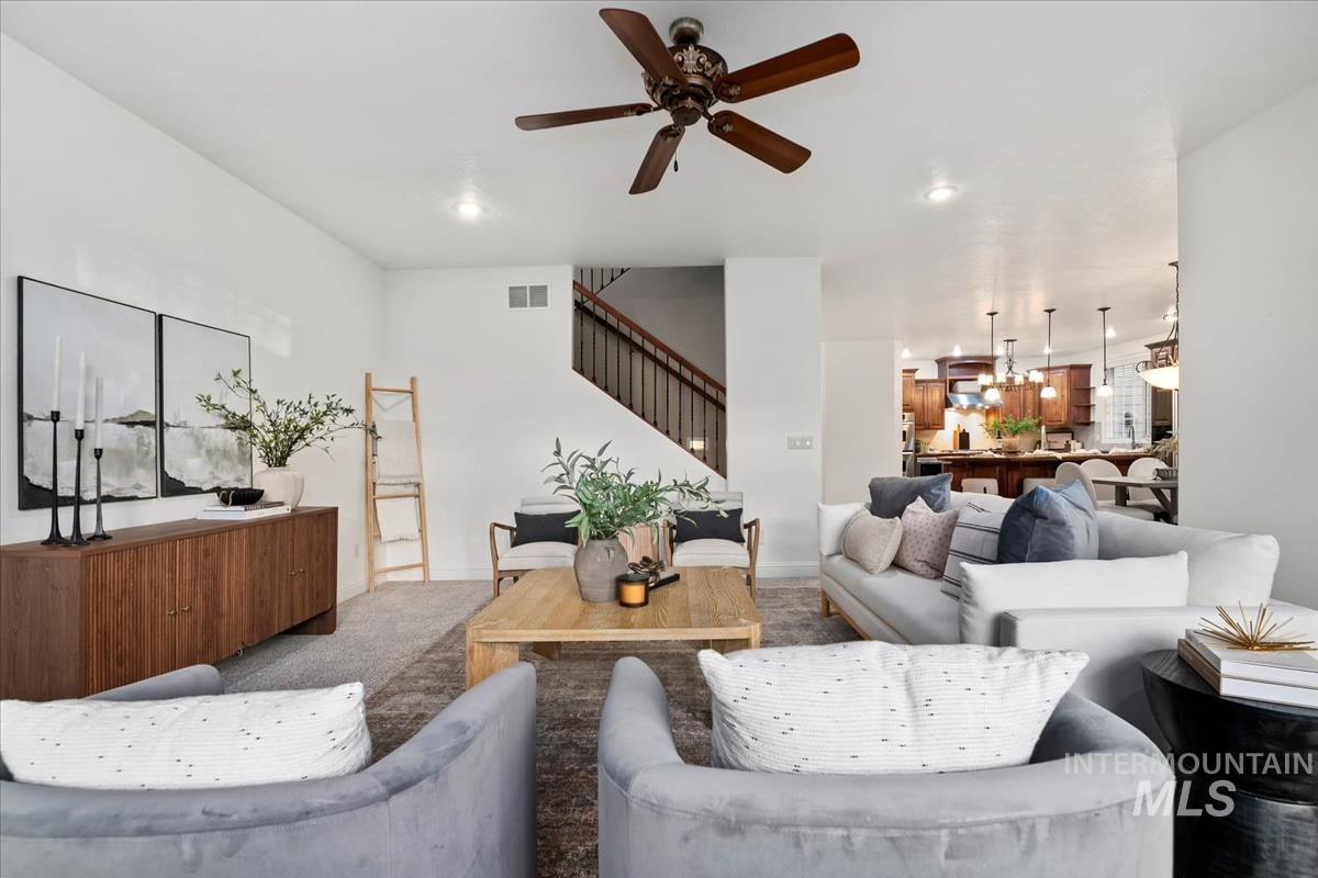 1675 S Lake Crest Way, Eagle, Idaho 83616, 5 Bedrooms, 4.5 Bathrooms, Residential For Sale, Price $1,249,900,MLS 98972192