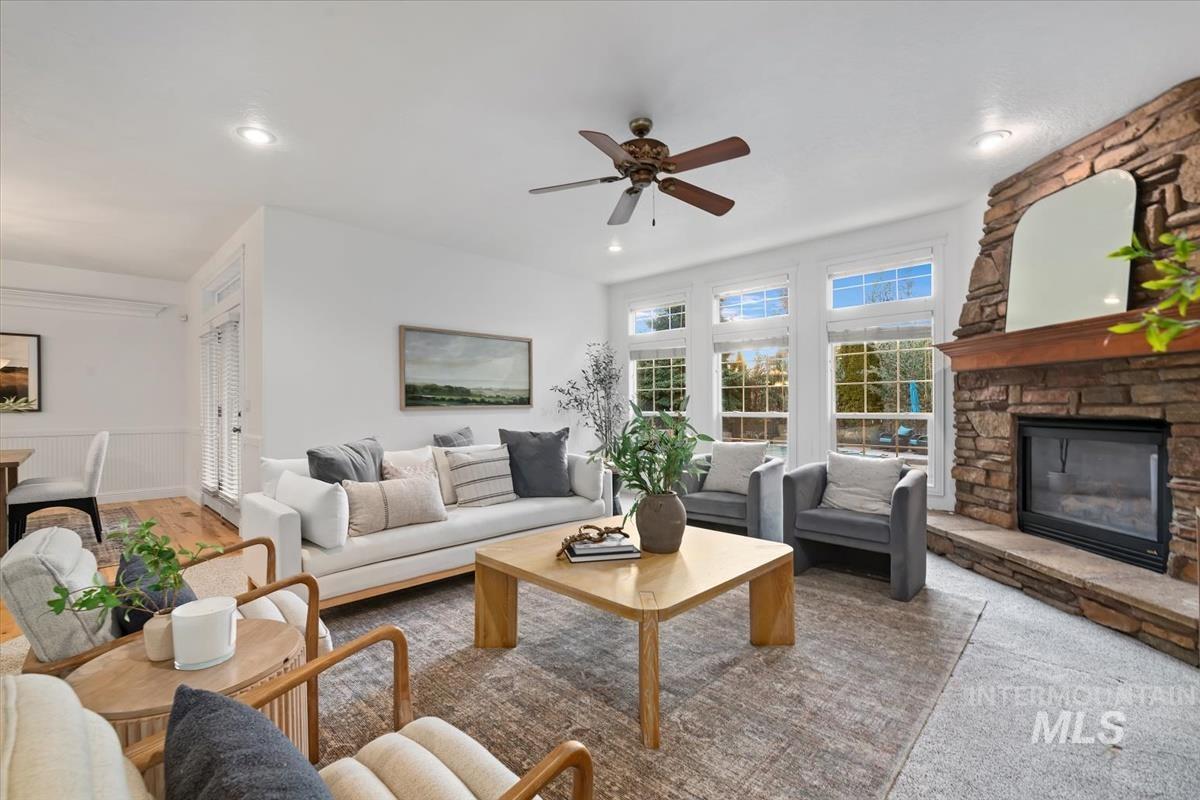 1675 S Lake Crest Way, Eagle, Idaho 83616, 5 Bedrooms, 4.5 Bathrooms, Residential For Sale, Price $1,249,900,MLS 98972192