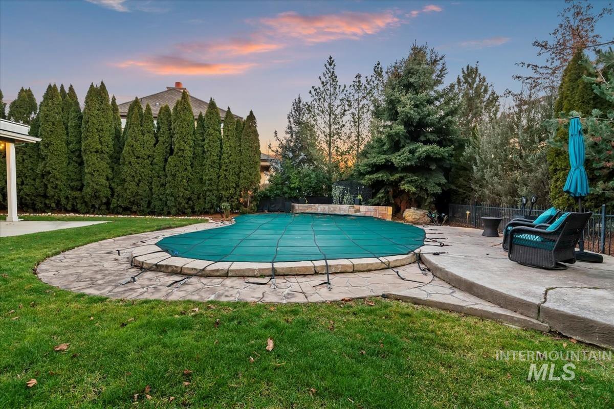 1675 S Lake Crest Way, Eagle, Idaho 83616, 5 Bedrooms, 4.5 Bathrooms, Residential For Sale, Price $1,249,900,MLS 98972192