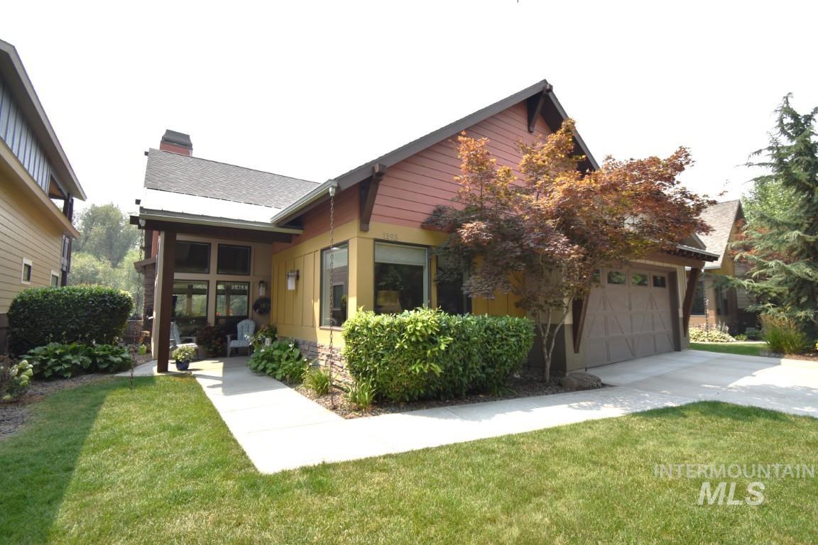 1193 E Lone Shore Dr, Eagle, Idaho 83616, 3 Bedrooms, 2 Bathrooms, Rental For Rent, Price $3,000,MLS 98972194