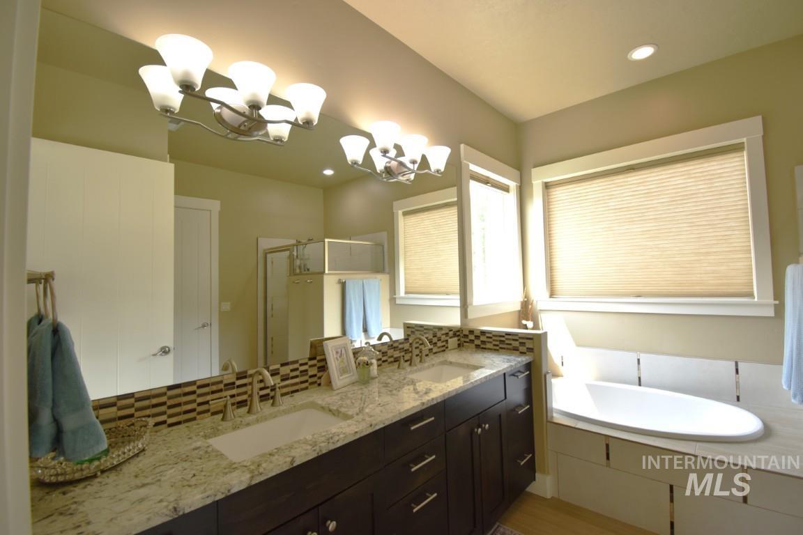 1193 E Lone Shore Dr, Eagle, Idaho 83616, 3 Bedrooms, 2 Bathrooms, Rental For Rent, Price $3,000,MLS 98972194