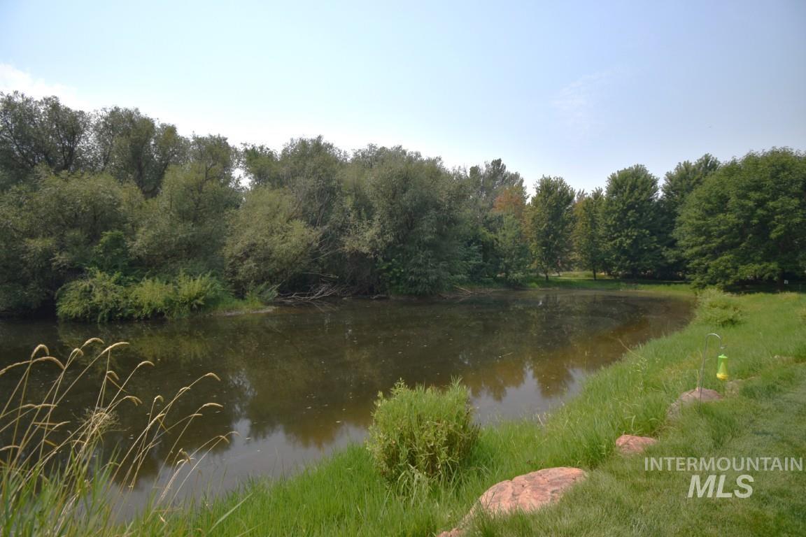 1193 E Lone Shore Dr, Eagle, Idaho 83616, 3 Bedrooms, 2 Bathrooms, Rental For Rent, Price $3,000,MLS 98972194