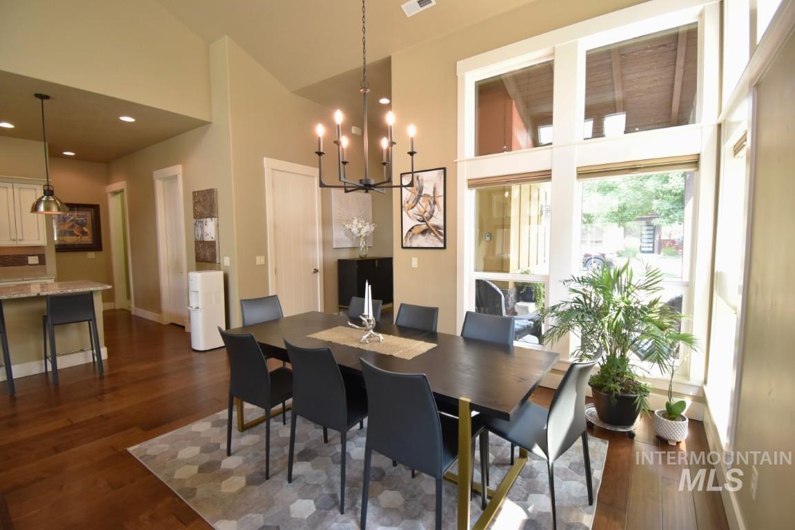 1193 E Lone Shore Dr, Eagle, Idaho 83616, 3 Bedrooms, 2 Bathrooms, Rental For Rent, Price $3,000,MLS 98972194