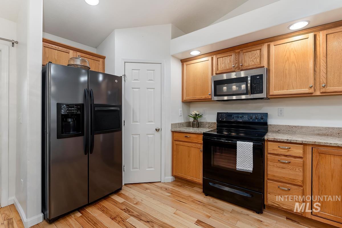 2603 Strayhorn Ct, Caldwell, Idaho 83607, 4 Bedrooms, 2 Bathrooms, Residential For Sale, Price $369,900,MLS 98972198