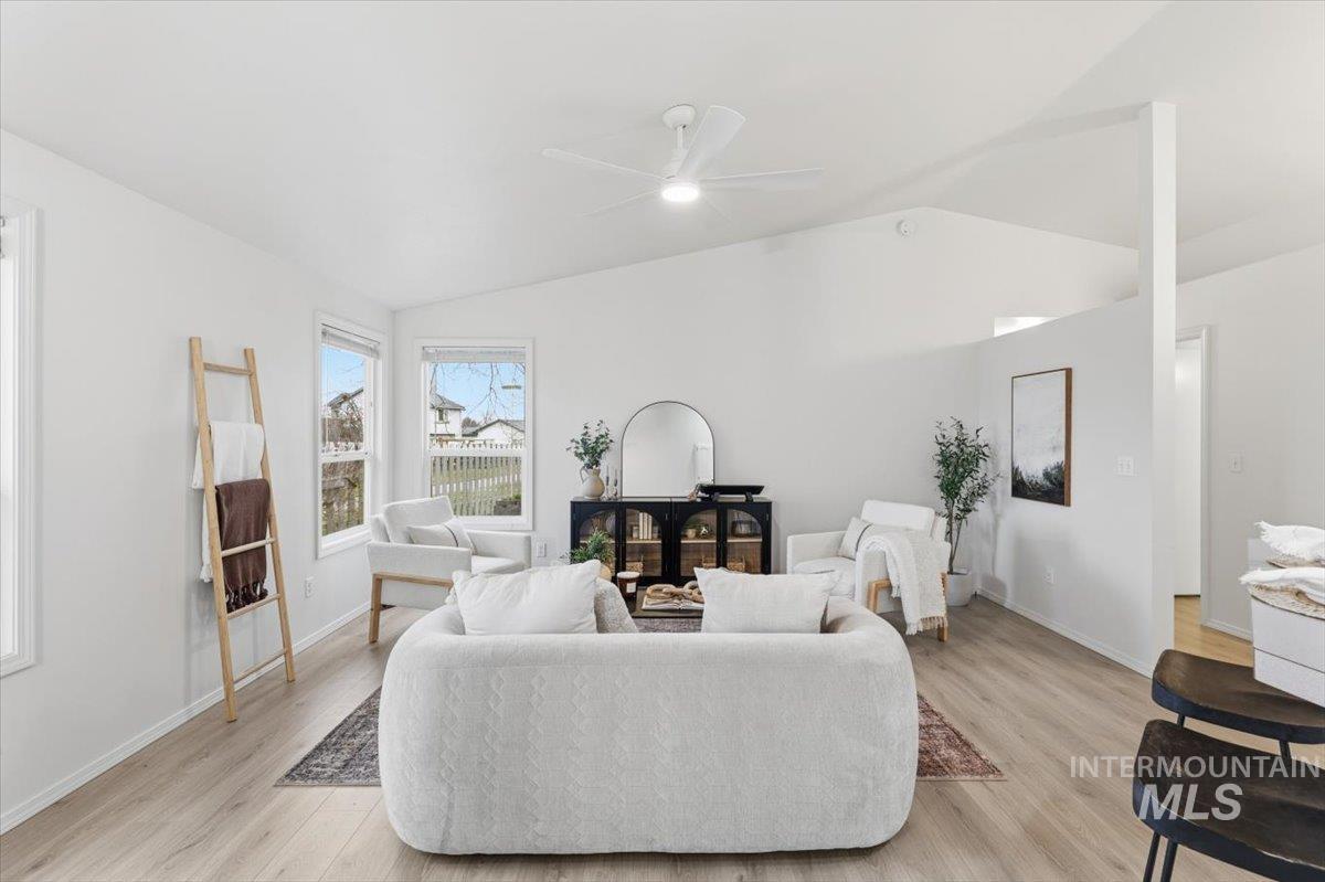 2521 N Ridgebury Way, Meridian, Idaho 83646, 3 Bedrooms, 2 Bathrooms, Residential For Sale, Price $419,990,MLS 98972200