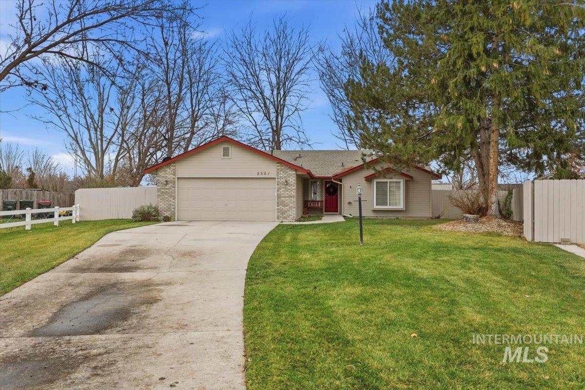 2521 N Ridgebury Way, Meridian, Idaho 83646, 3 Bedrooms, 2 Bathrooms, Residential For Sale, Price $419,990,MLS 98972200