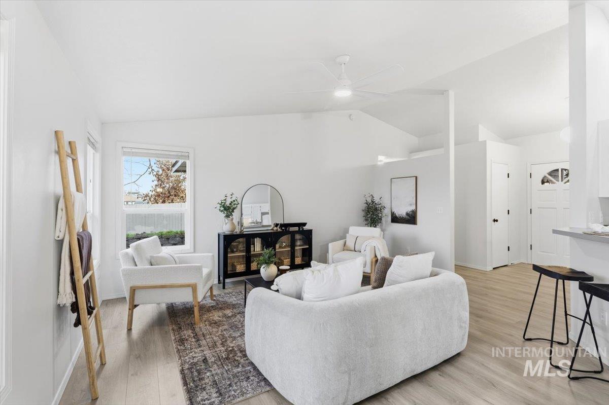 2521 N Ridgebury Way, Meridian, Idaho 83646, 3 Bedrooms, 2 Bathrooms, Residential For Sale, Price $419,990,MLS 98972200