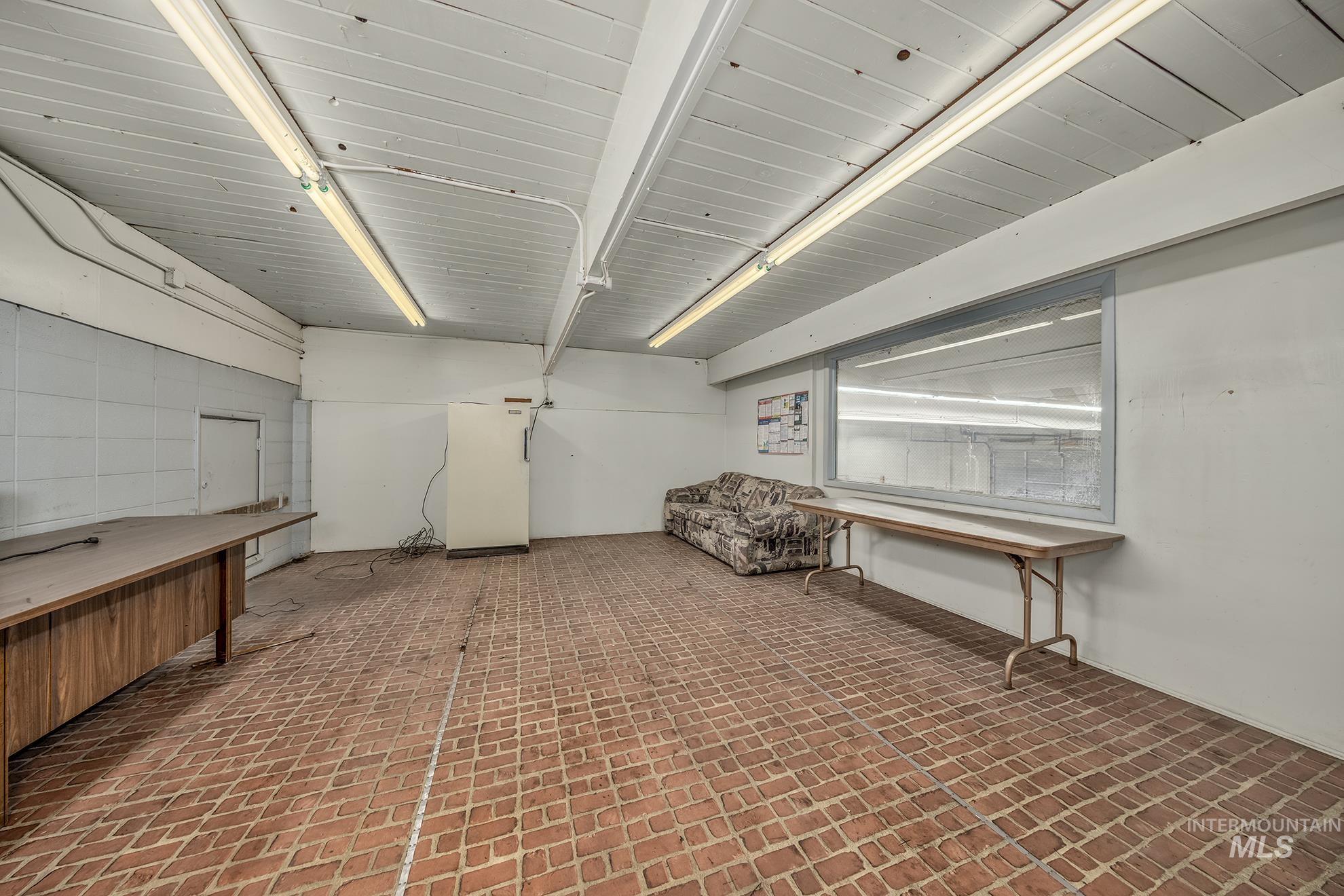 2095 SW 4th Ave, Ontario, Oregon 97914, Business/Commercial For Sale, Price $825,000,MLS 98972201