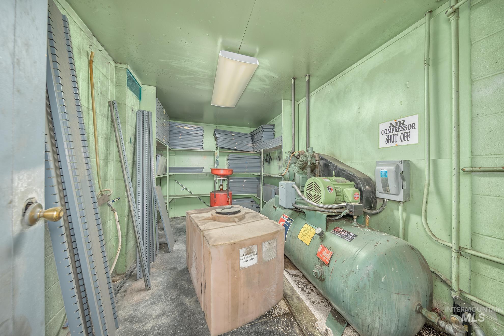 2095 SW 4th Ave, Ontario, Oregon 97914, Business/Commercial For Sale, Price $825,000,MLS 98972201