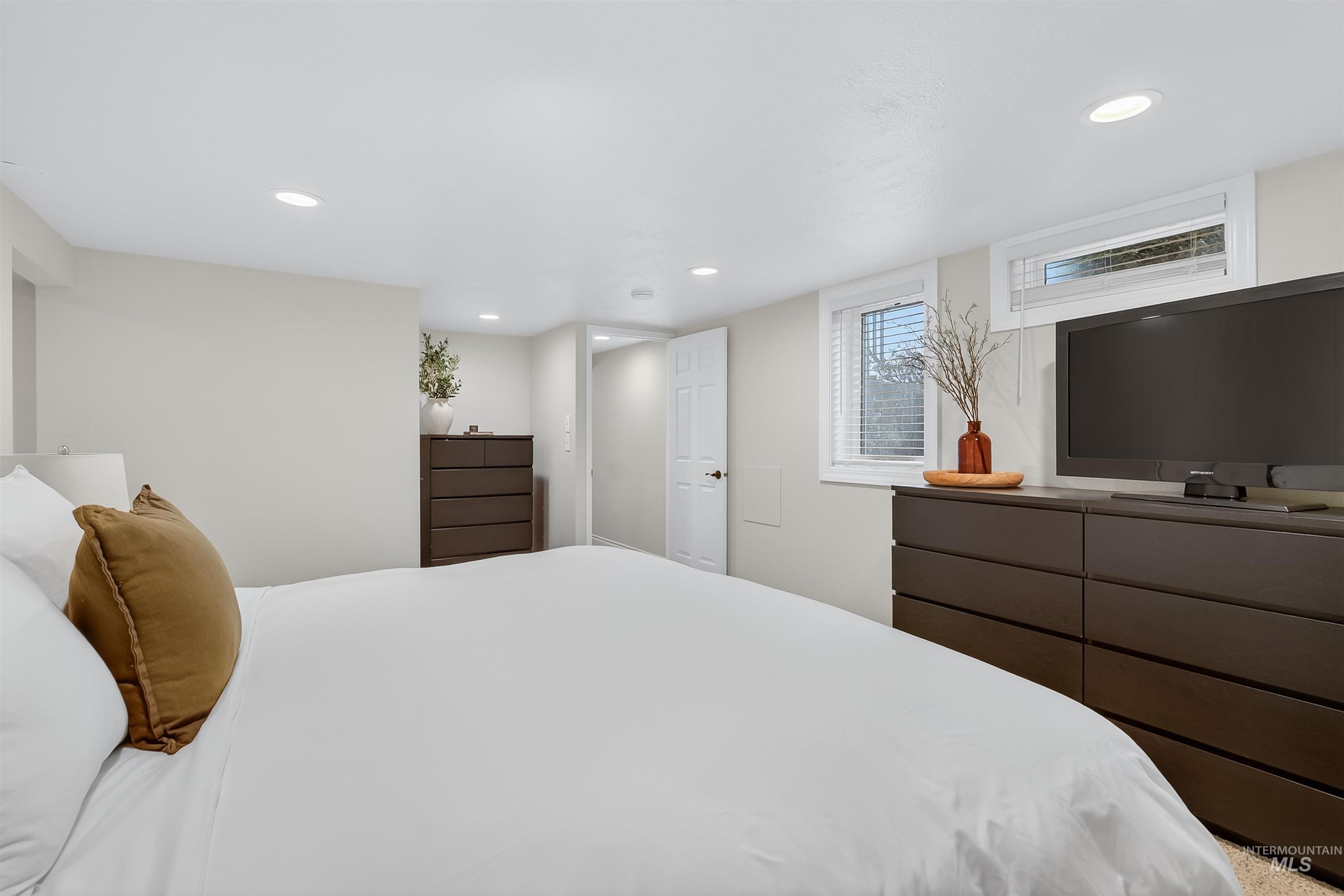 1518 Alder Ave, Lewiston, Idaho 83501, 3 Bedrooms, 2 Bathrooms, Residential For Sale, Price $445,000,MLS 98972205