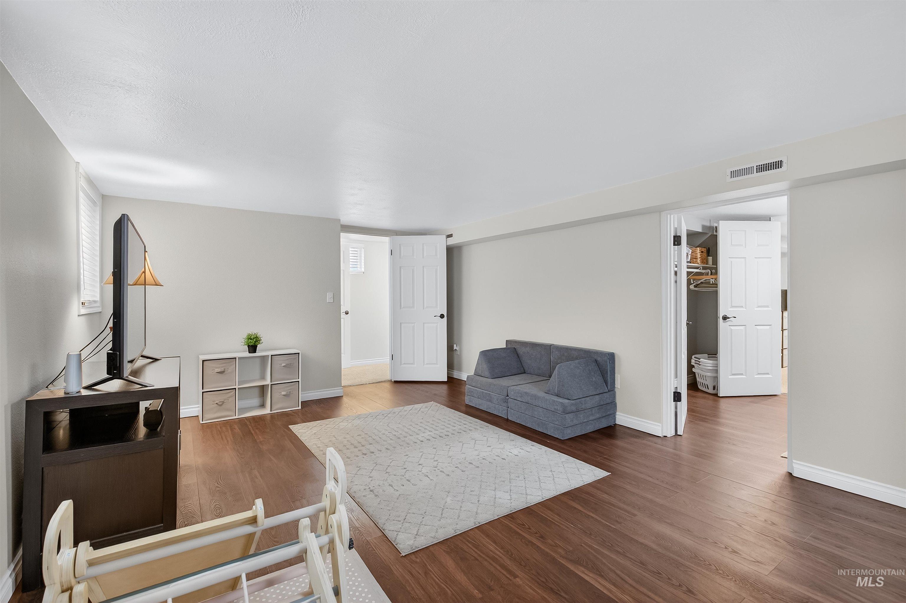 1518 Alder Ave, Lewiston, Idaho 83501, 3 Bedrooms, 2 Bathrooms, Residential For Sale, Price $445,000,MLS 98972205