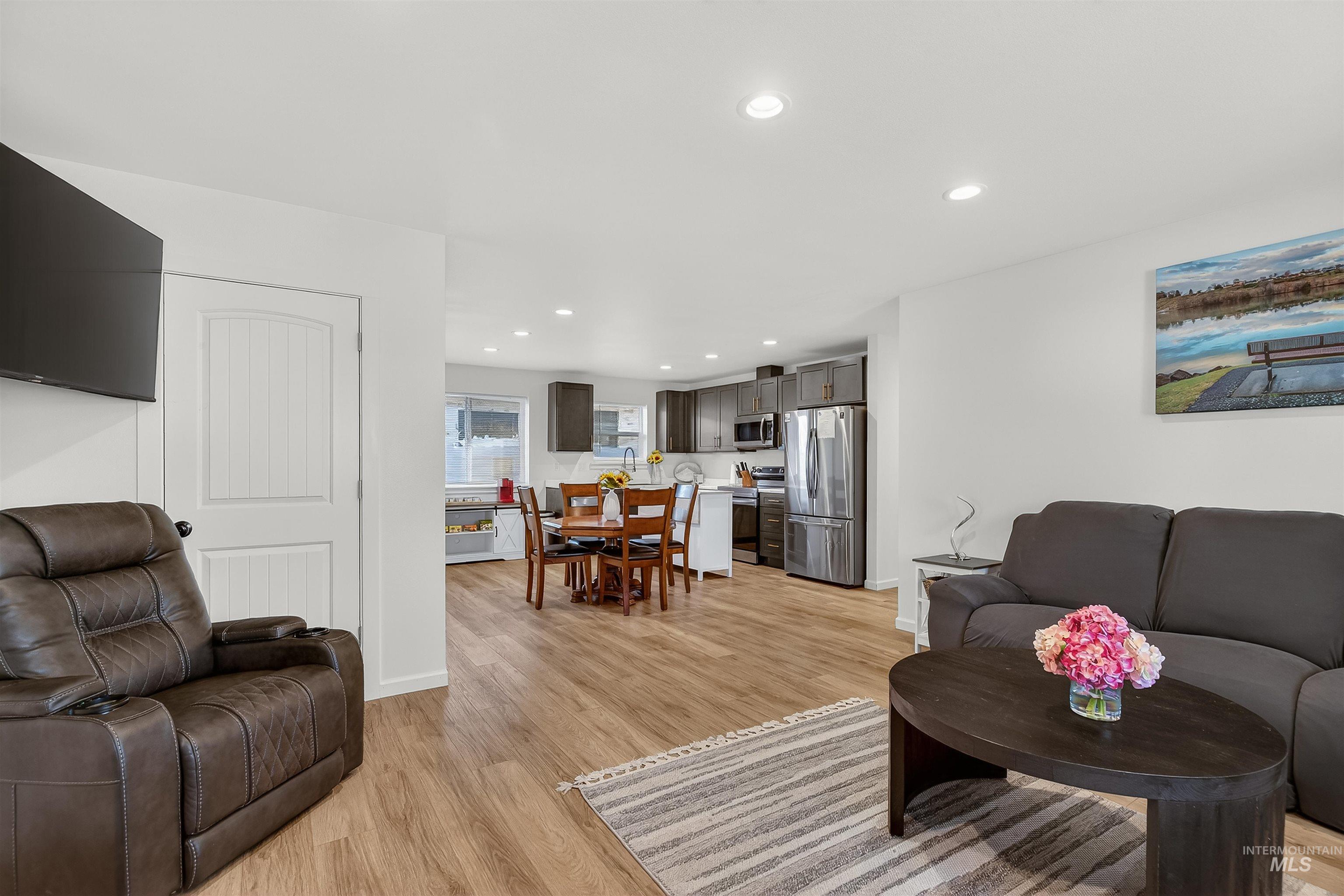 1128 Bryden Ave., Lewiston, Idaho 83501, 3 Bedrooms, 2 Bathrooms, Residential For Sale, Price $399,900,MLS 98972206