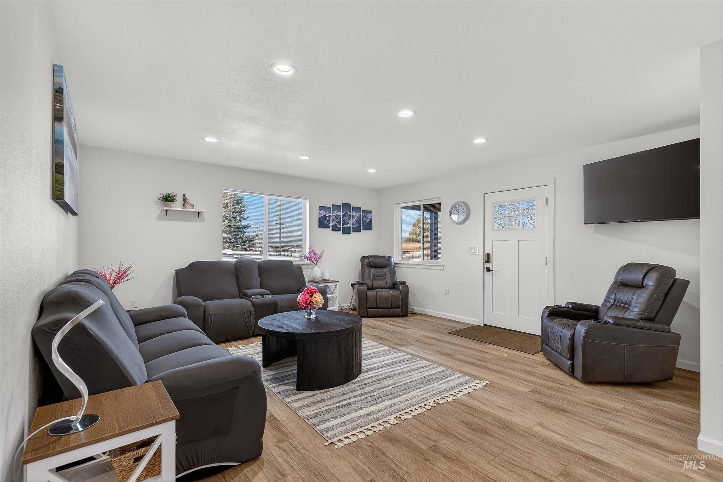 1128 Bryden Ave., Lewiston, Idaho 83501, 3 Bedrooms, 2 Bathrooms, Residential For Sale, Price $399,900,MLS 98972206