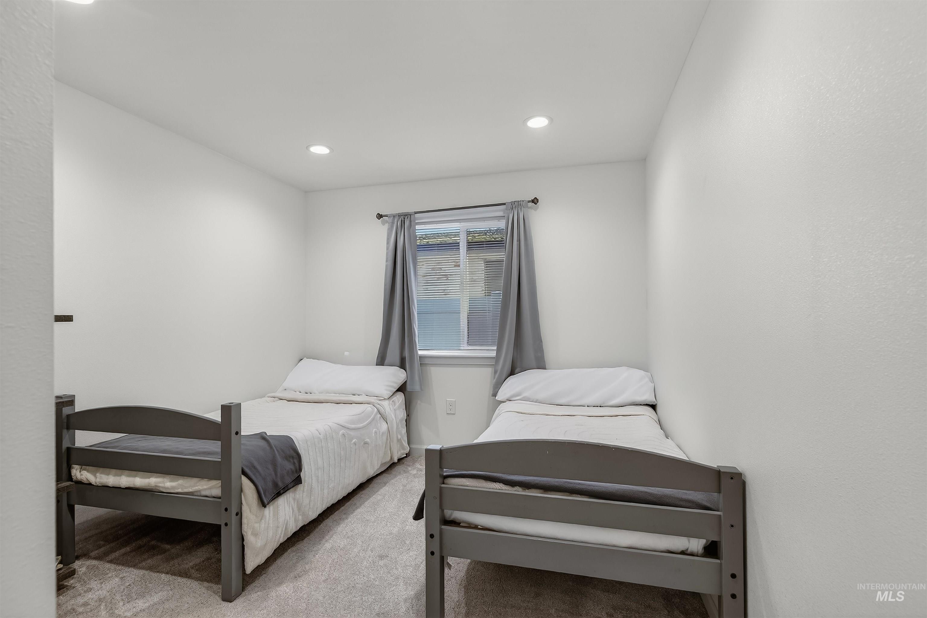 1128 Bryden Ave., Lewiston, Idaho 83501, 3 Bedrooms, 2 Bathrooms, Residential For Sale, Price $399,900,MLS 98972206