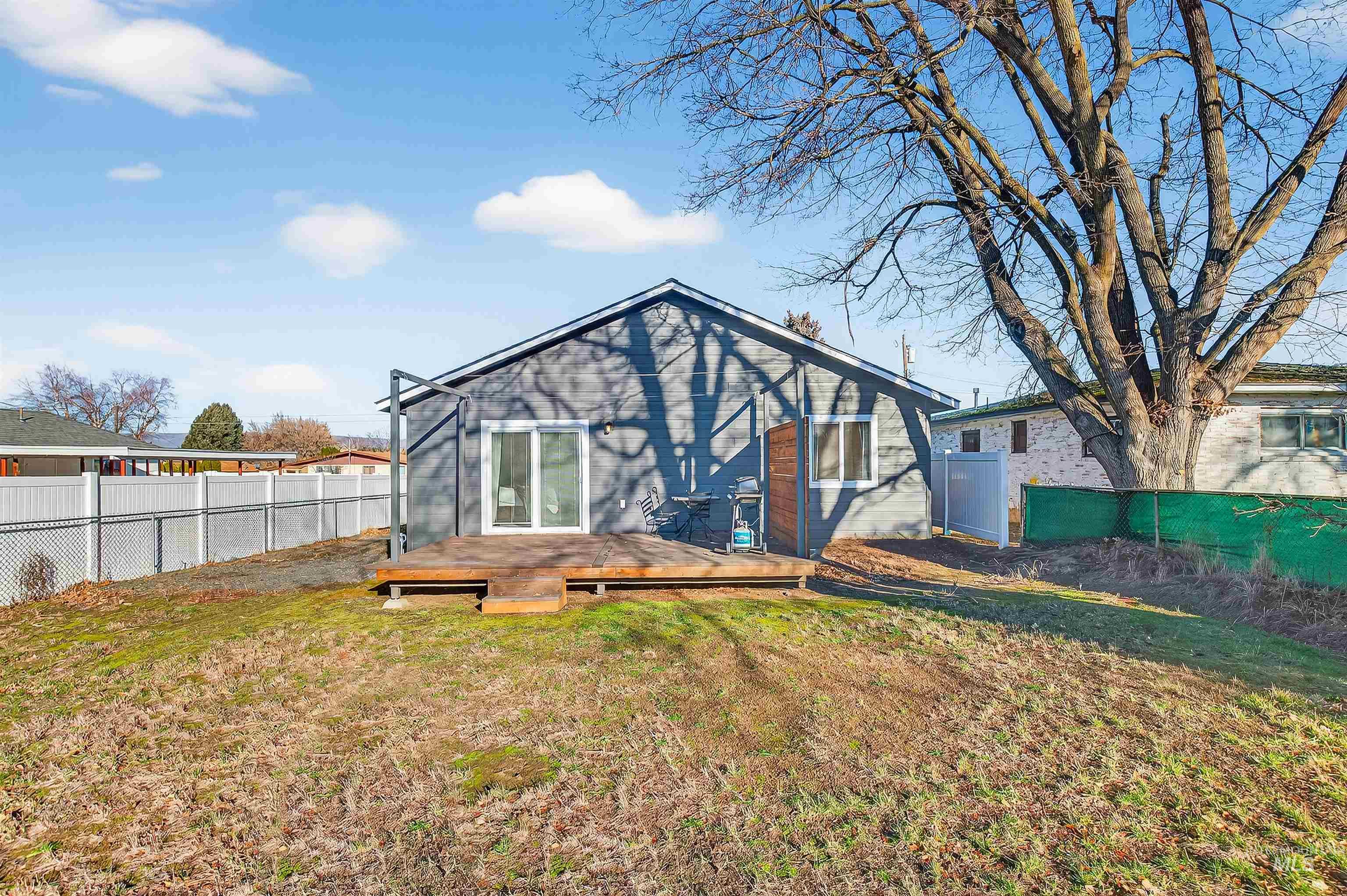 1128 Bryden Ave., Lewiston, Idaho 83501, 3 Bedrooms, 2 Bathrooms, Residential For Sale, Price $399,900,MLS 98972206