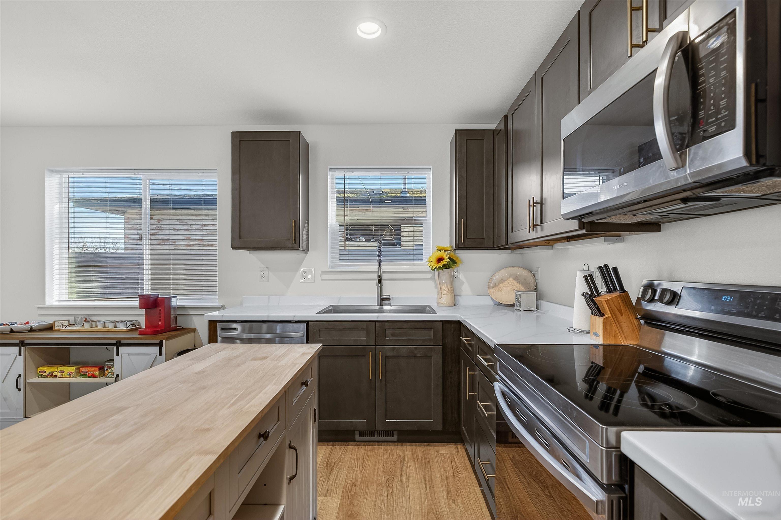 1128 Bryden Ave., Lewiston, Idaho 83501, 3 Bedrooms, 2 Bathrooms, Residential For Sale, Price $399,900,MLS 98972206