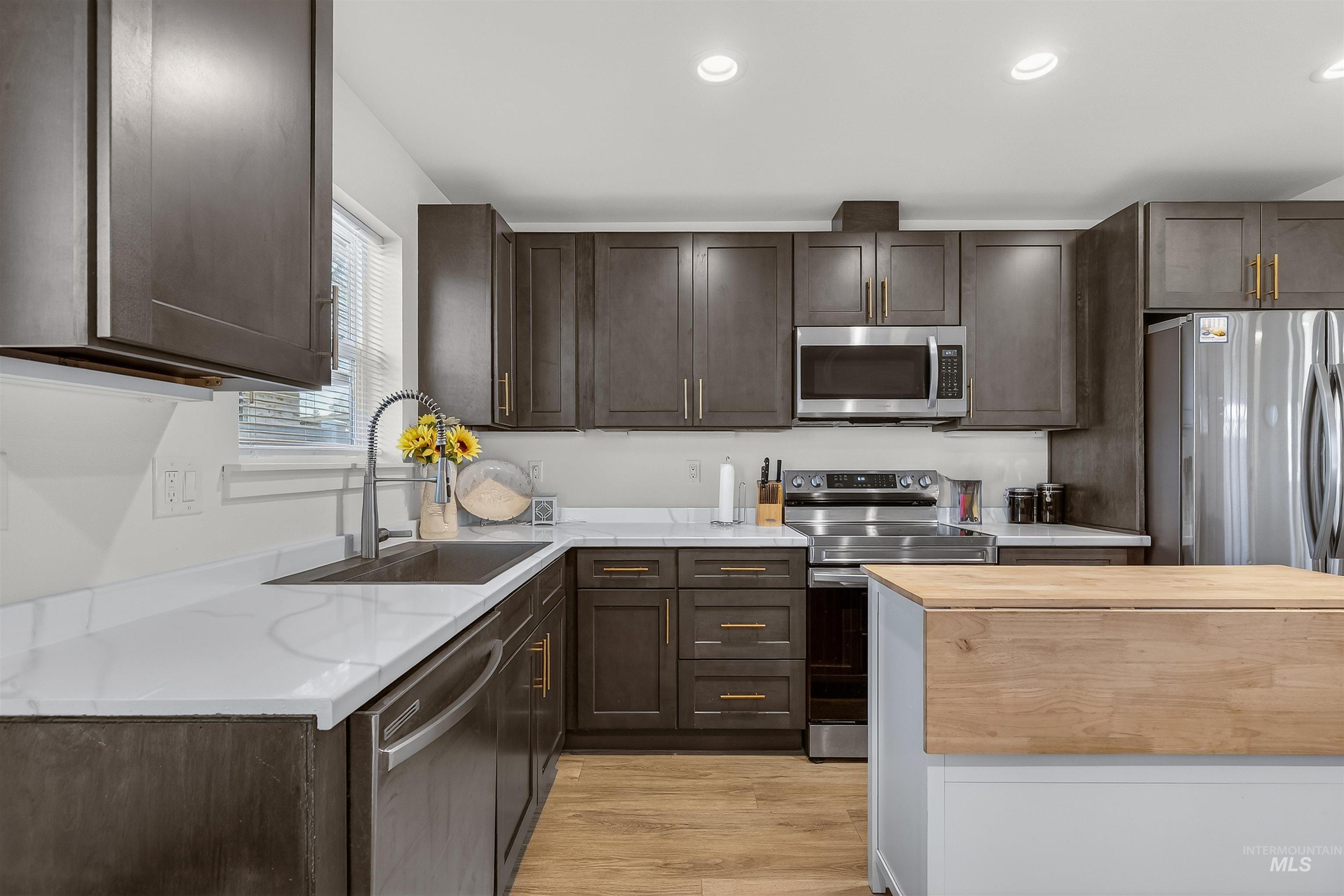 1128 Bryden Ave., Lewiston, Idaho 83501, 3 Bedrooms, 2 Bathrooms, Residential For Sale, Price $399,900,MLS 98972206