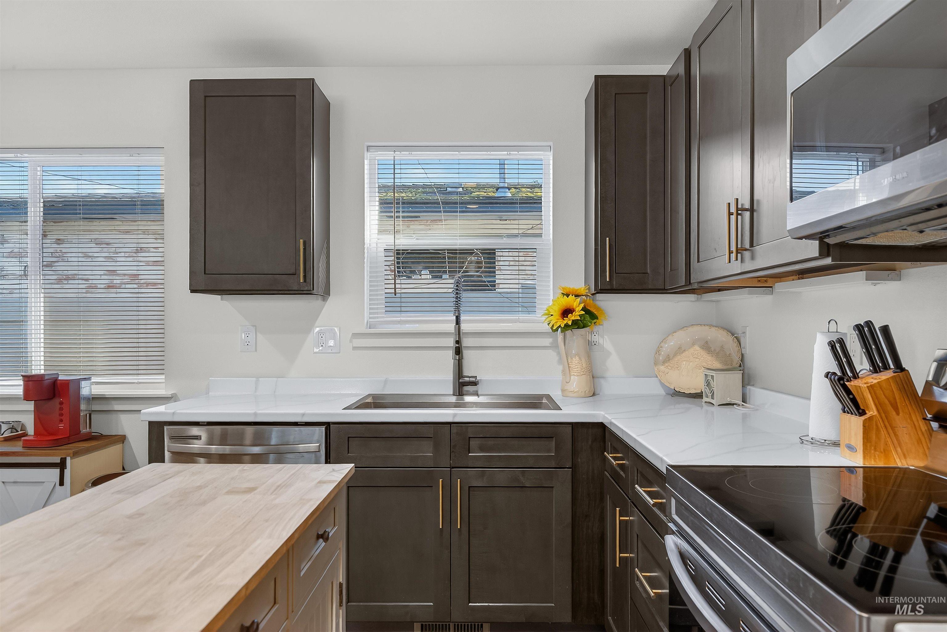 1128 Bryden Ave., Lewiston, Idaho 83501, 3 Bedrooms, 2 Bathrooms, Residential For Sale, Price $399,900,MLS 98972206