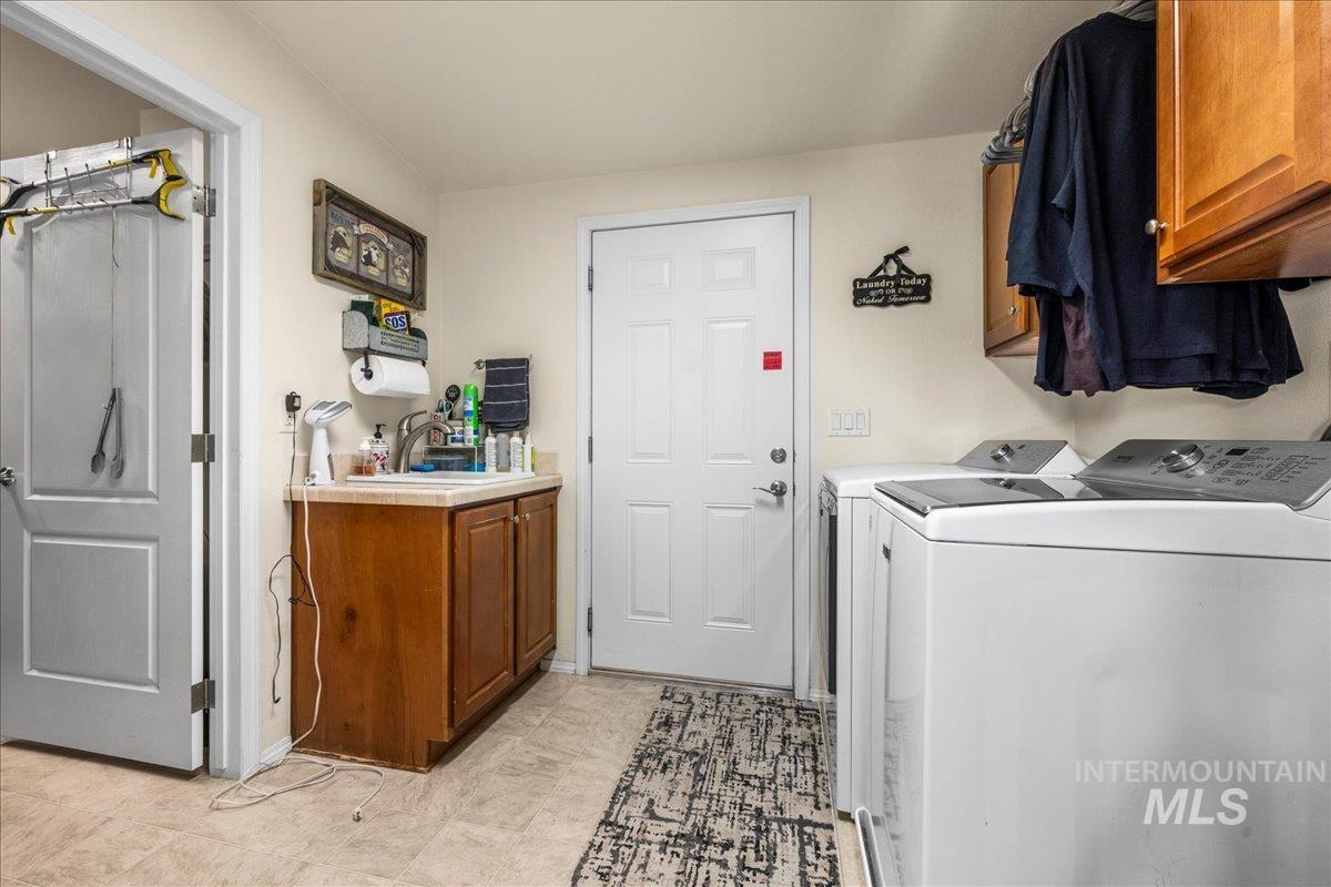 37786 State Highway 78, Grand View, Idaho 83624, 3 Bedrooms, 2 Bathrooms, Residential For Sale, Price $549,000,MLS 98972207