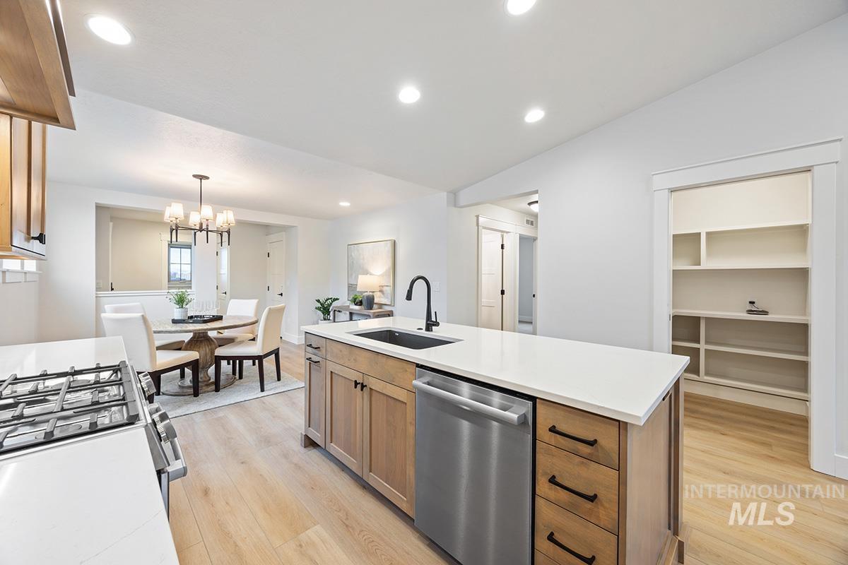 6967 S Skybreak Lane, Meridian, Idaho 83642, 3 Bedrooms, 2 Bathrooms, Residential For Sale, Price $483,800,MLS 98972209