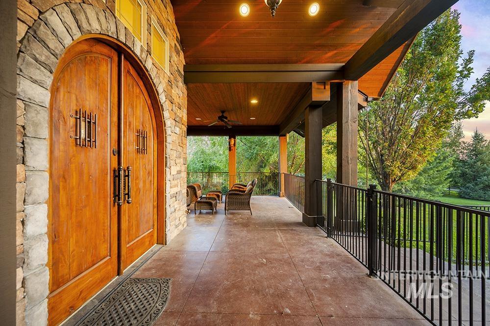 3598 N Timber Ridge Ln, Eagle, Idaho 83616, 4 Bedrooms, 5 Bathrooms, Residential For Sale, Price $2,399,000,MLS 98972210