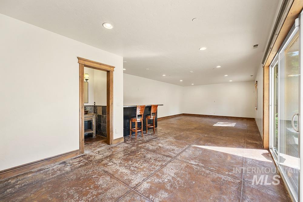 3598 N Timber Ridge Ln, Eagle, Idaho 83616, 4 Bedrooms, 5 Bathrooms, Residential For Sale, Price $2,399,000,MLS 98972210