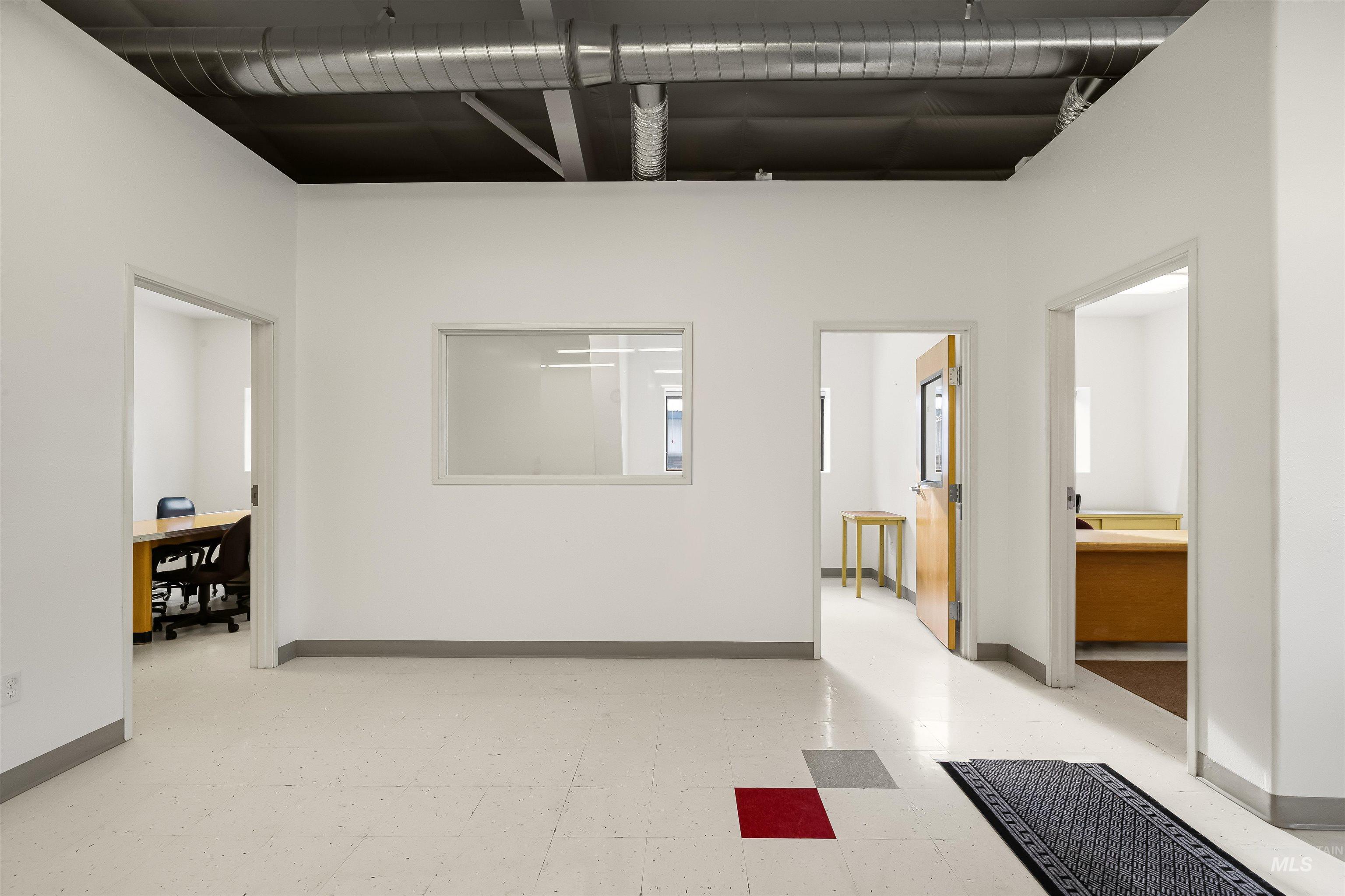 324 North Jackson St, Moscow, Idaho 83843, 20 Rooms, Business/Commercial For Sale, Price $1,400,000,MLS 98972211