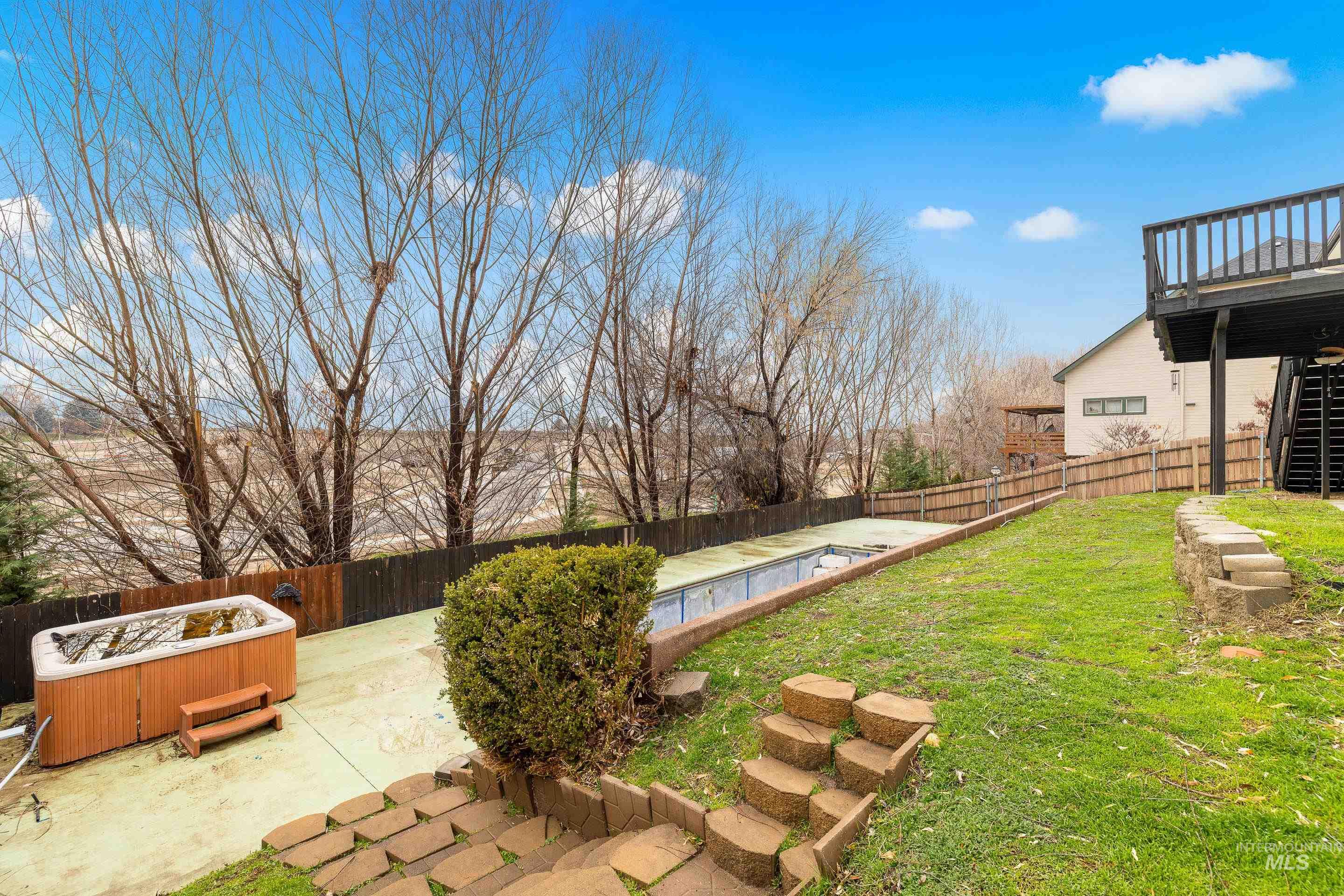 2825 S Skyview Dr, Nampa, Idaho 83686, 4 Bedrooms, 3 Bathrooms, Residential For Sale, Price $489,000,MLS 98972213