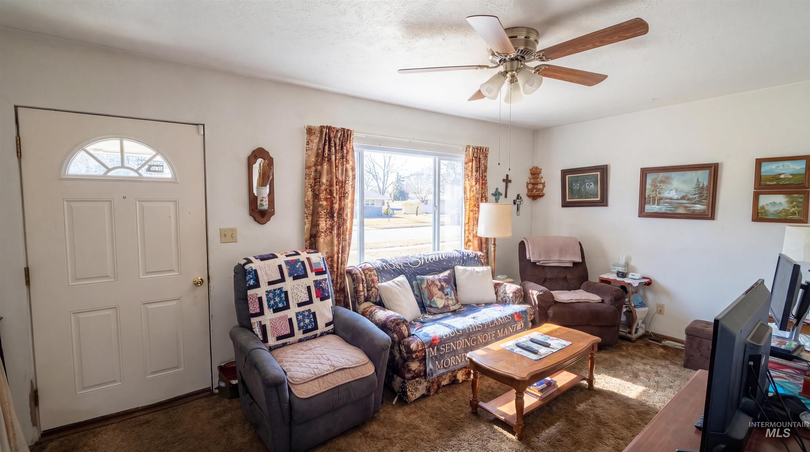 19076 Pleasant Ave, Caldwell, Idaho 83607, 3 Bedrooms, 2 Bathrooms, Residential For Sale, Price $365,000,MLS 98972215