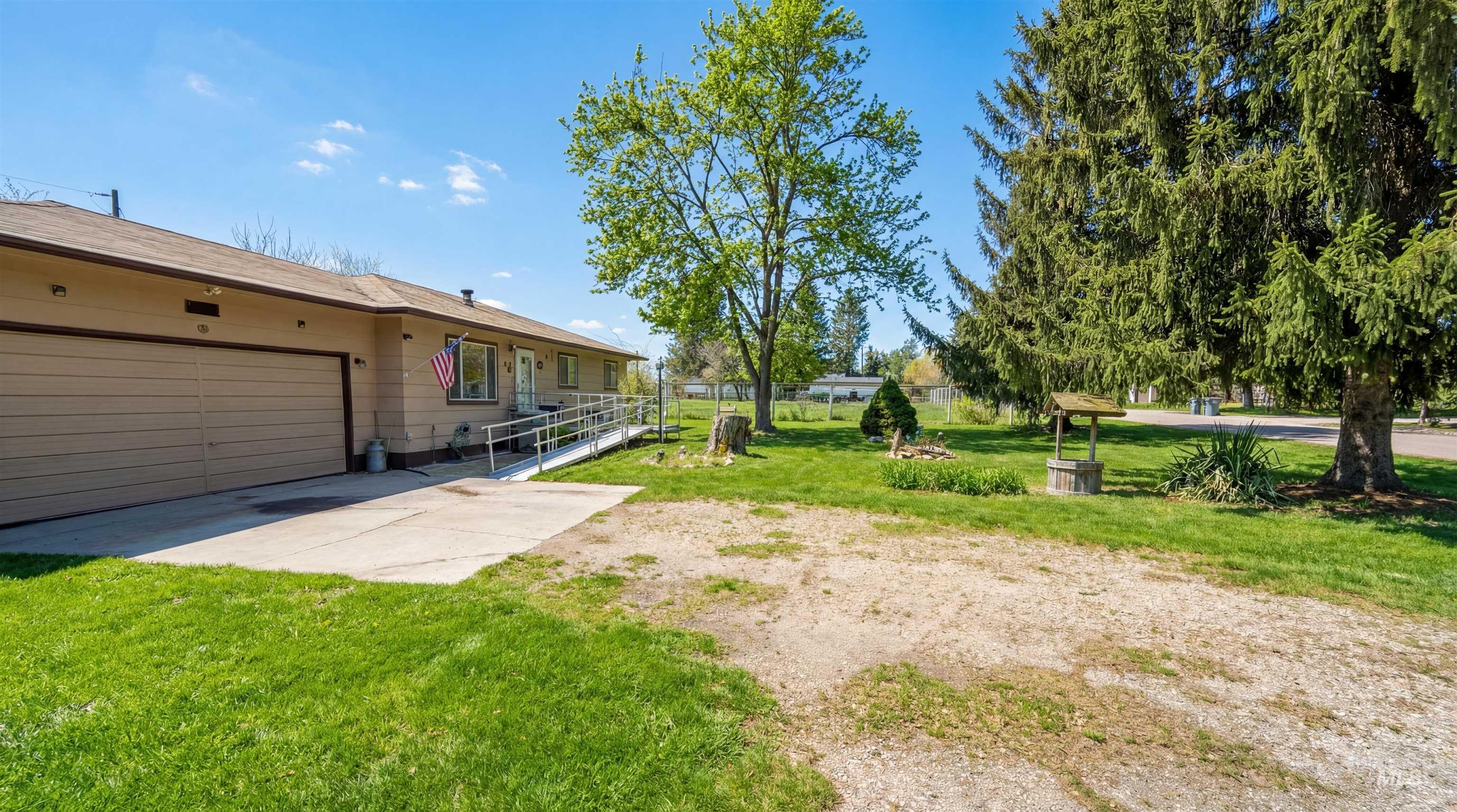 19076 Pleasant Ave, Caldwell, Idaho 83607, 3 Bedrooms, 2 Bathrooms, Residential For Sale, Price $365,000,MLS 98972215