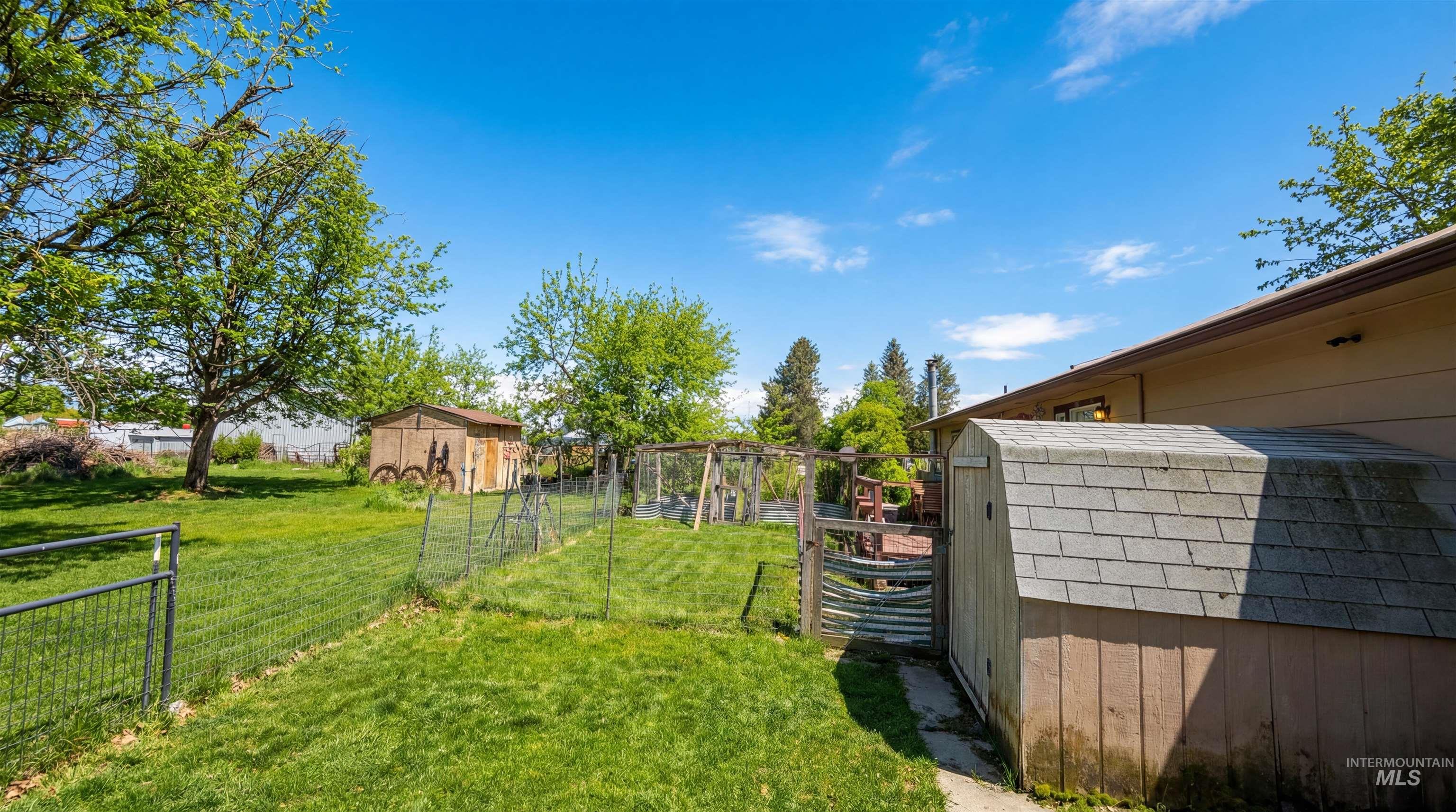 19076 Pleasant Ave, Caldwell, Idaho 83607, 3 Bedrooms, 2 Bathrooms, Residential For Sale, Price $365,000,MLS 98972215