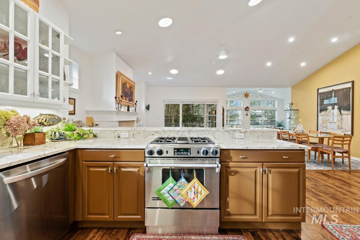 336 West Colchester Drive, Eagle, Idaho 83616, 3 Bedrooms, 2.5 Bathrooms, Residential For Sale, Price $779,900,MLS 98972216