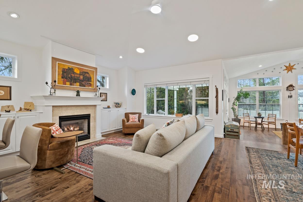 336 West Colchester Drive, Eagle, Idaho 83616, 3 Bedrooms, 2.5 Bathrooms, Residential For Sale, Price $779,900,MLS 98972216