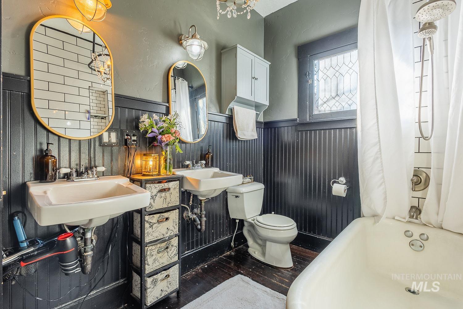 720 9th Ave S, Nampa, Idaho 83687, 2 Bedrooms, 1 Bathroom, Residential For Sale, Price $325,000,MLS 98972217