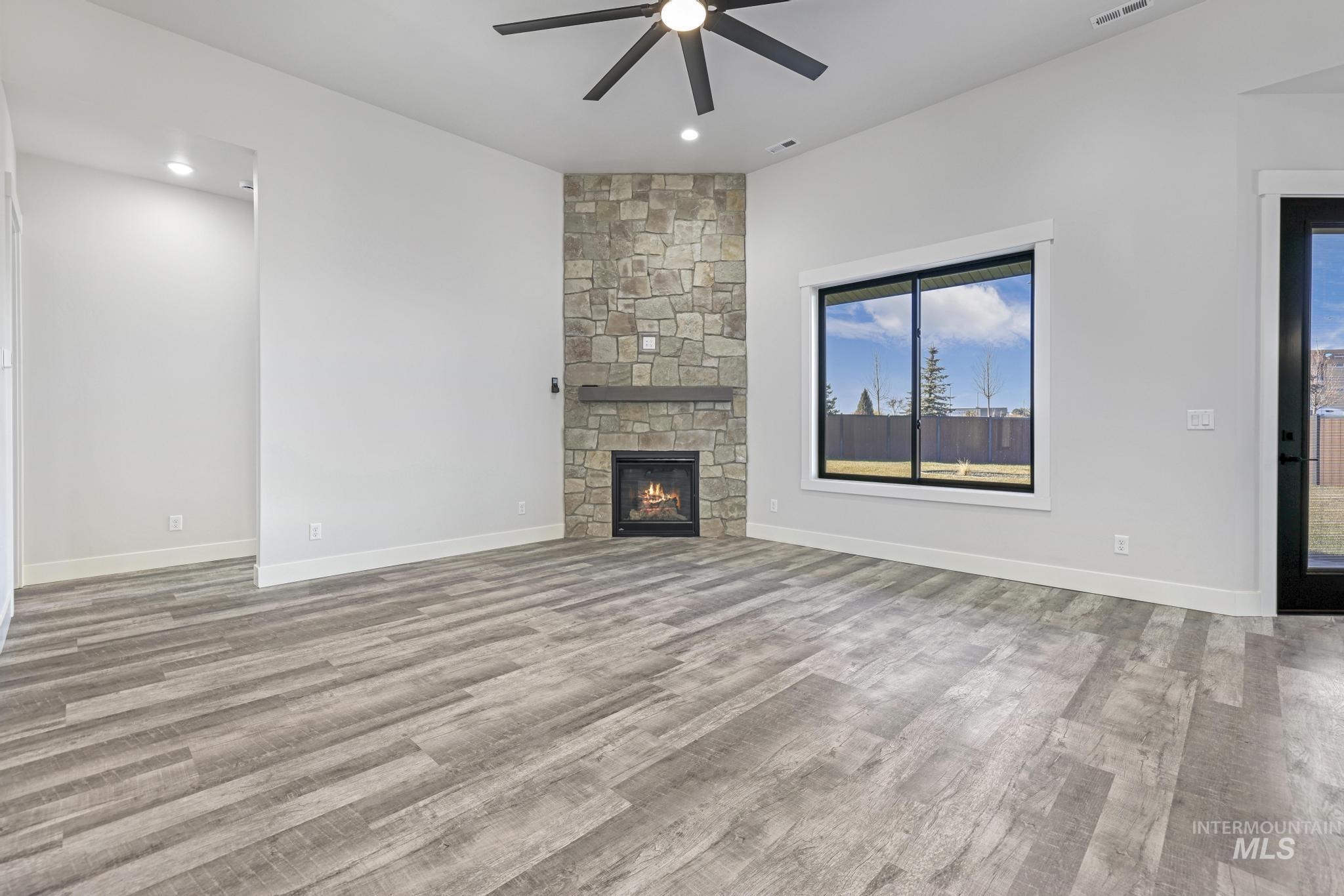 1639 Lagoon Ln, Twin Falls, Idaho 83301, 4 Bedrooms, 2 Bathrooms, Residential For Sale, Price $519,900,MLS 98972223