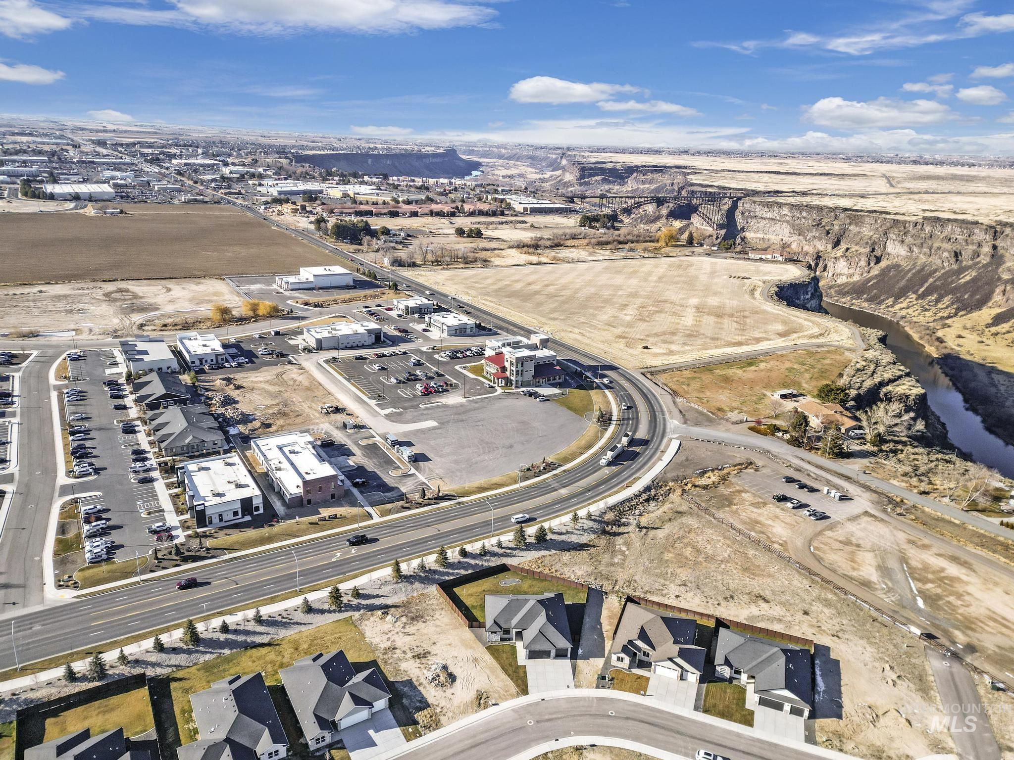 1639 Lagoon Ln, Twin Falls, Idaho 83301, 4 Bedrooms, 2 Bathrooms, Residential For Sale, Price $519,900,MLS 98972223