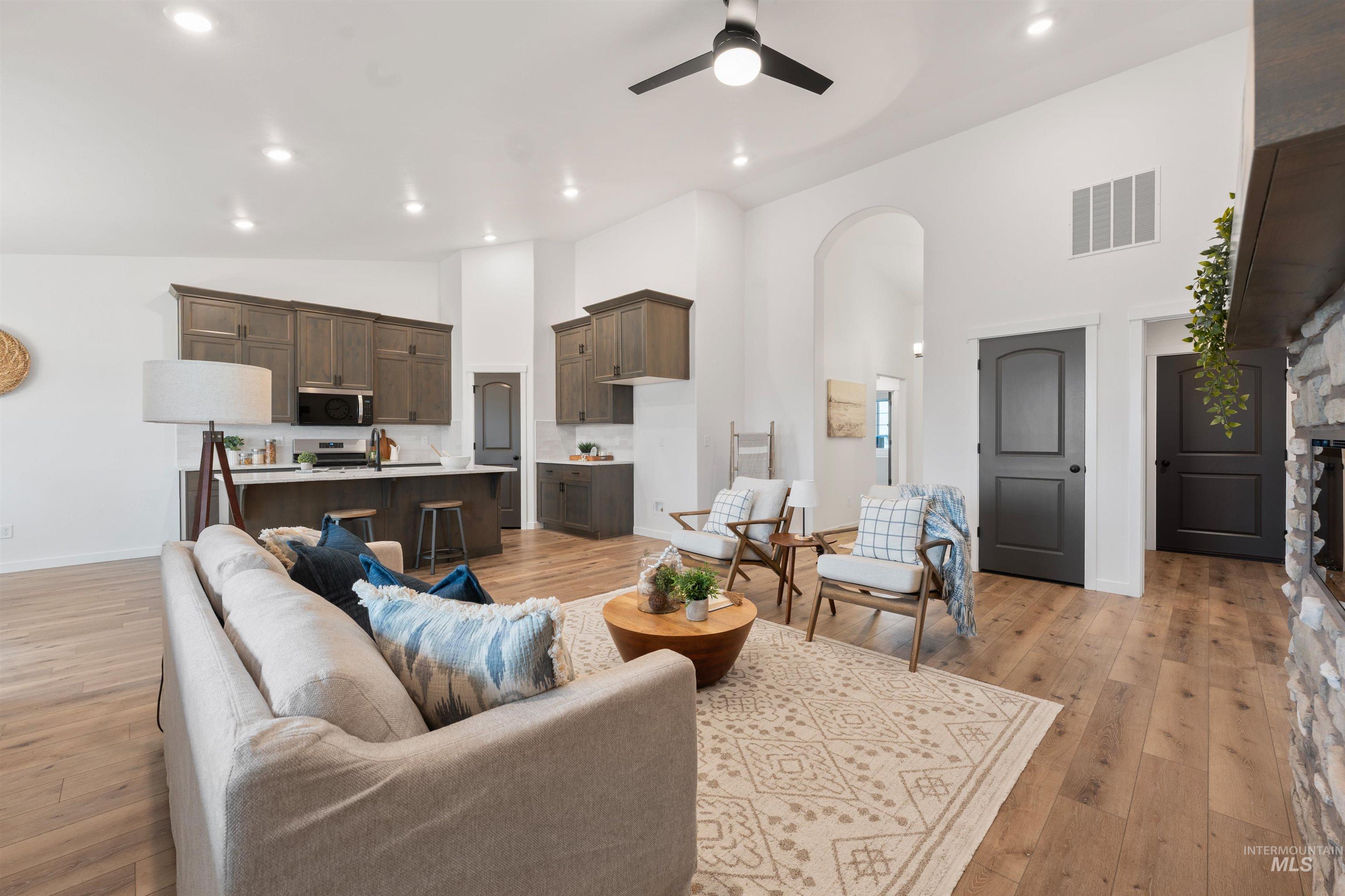 115 W 13th Ave, Jerome, Idaho 83338, 3 Bedrooms, 2 Bathrooms, Residential For Sale, Price $364,000,MLS 98972224