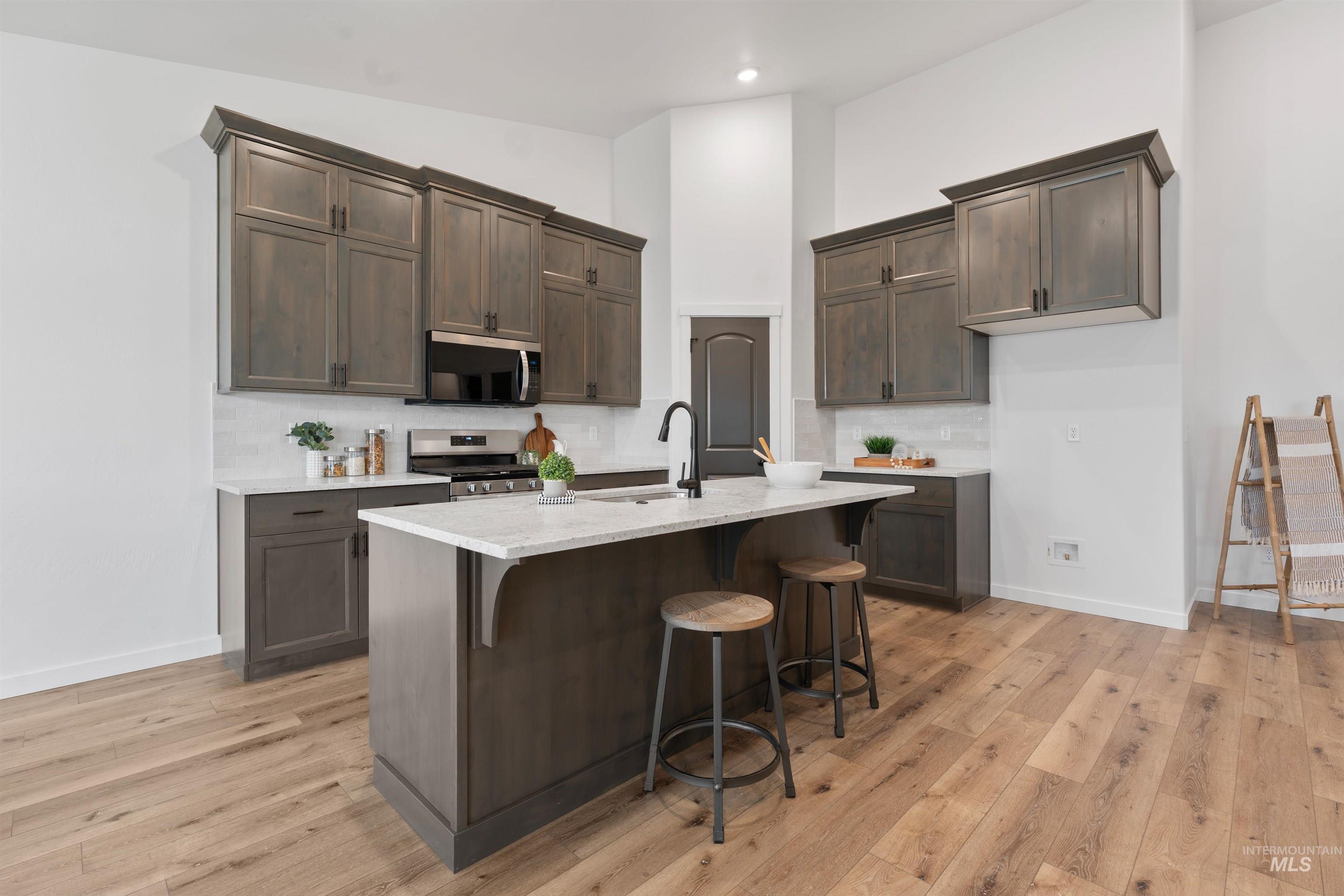 115 W 13th Ave, Jerome, Idaho 83338, 3 Bedrooms, 2 Bathrooms, Residential For Sale, Price $364,000,MLS 98972224