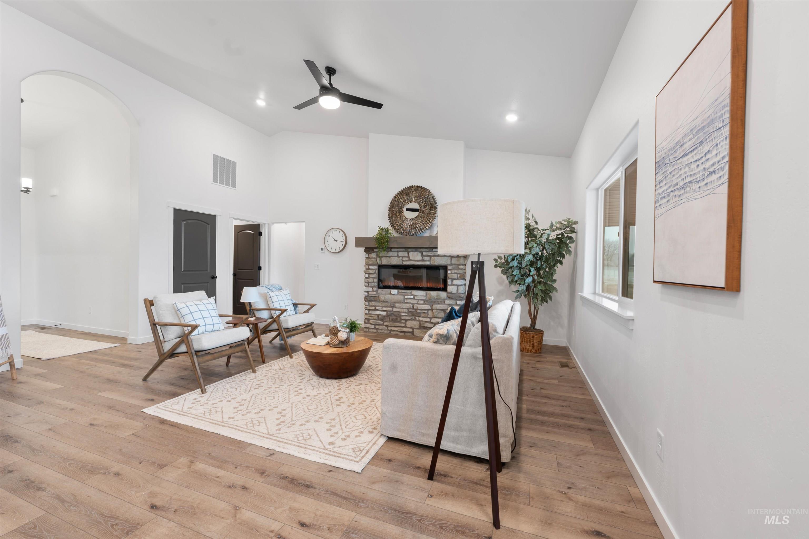 115 W 13th Ave, Jerome, Idaho 83338, 3 Bedrooms, 2 Bathrooms, Residential For Sale, Price $364,000,MLS 98972224