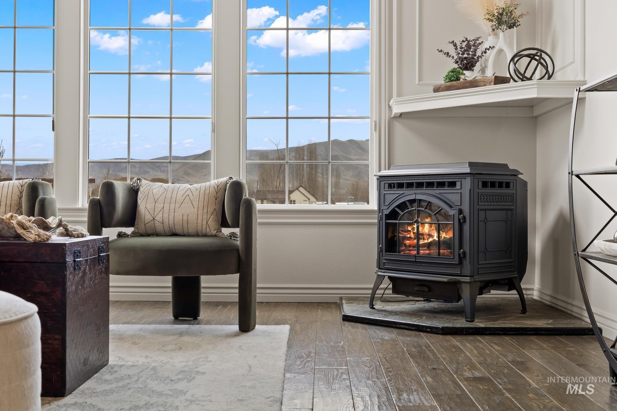 2185 Waterwheel Road, Emmett, Idaho 83617, 4 Bedrooms, 3 Bathrooms, Residential For Sale, Price $850,000,MLS 98972225